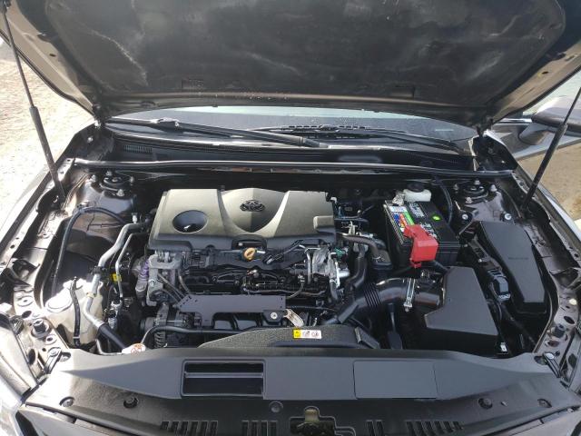 Photo 11 from auction – 2018 TOYOTA CAMRY L with VIN 4T1B11HK2JU650374