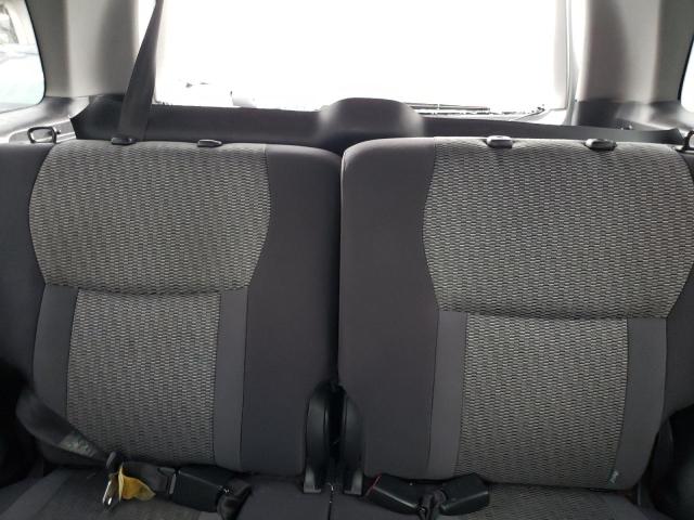 Photo 10 from auction – 2005 TOYOTA RAV4 with VIN JTEHD20V756037061
