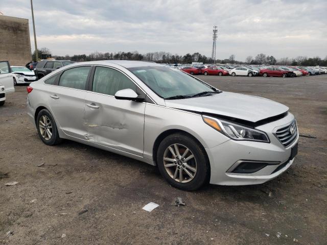 Photo 4 from auction – 2017 HYUNDAI SONATA SE with VIN 5NPE24AF3HH488983