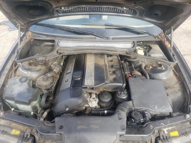 Photo 11 from auction – 2004 BMW 330 CI with VIN WBABW53484PJ94600