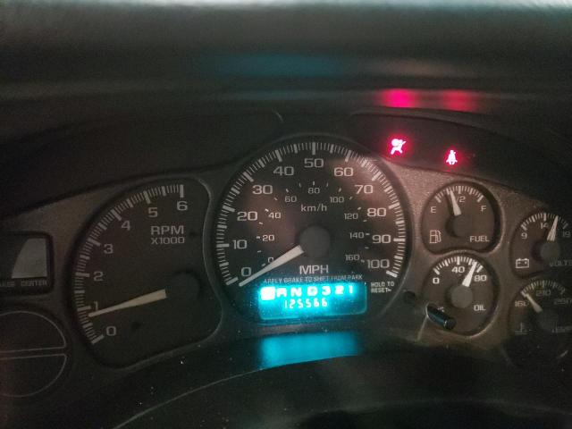 Photo 9 from auction – 2000 CHEVROLET SILVERADO with VIN 1GCEC14W3YZ254651
