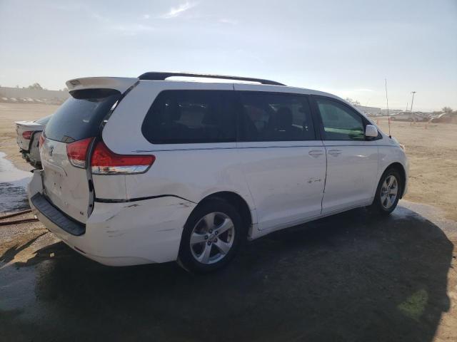 Photo 3 from auction – 2012 TOYOTA SIENNA LE with VIN 5TDKK3DC2CS239589