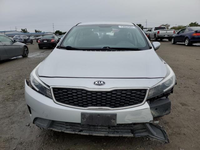 Photo 5 from auction – 2017 KIA FORTE LX with VIN 3KPFK4A77HE066443