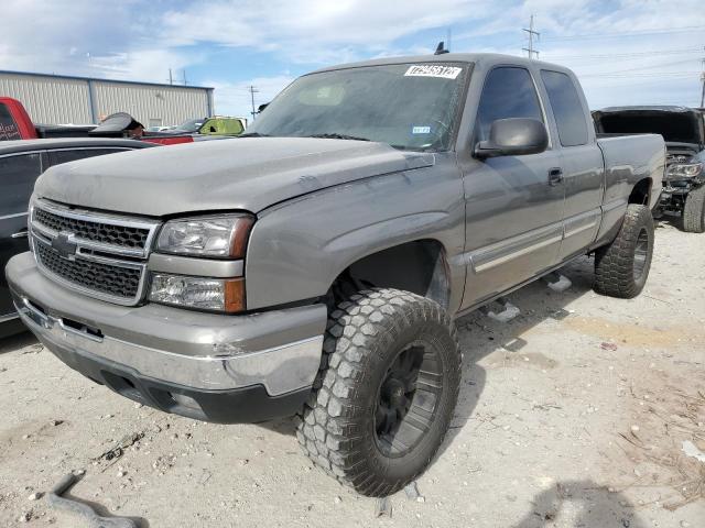 CHEVROLET SILVERADO 2006 with VIN 1GCEC19T06Z142191 - Photo from auction