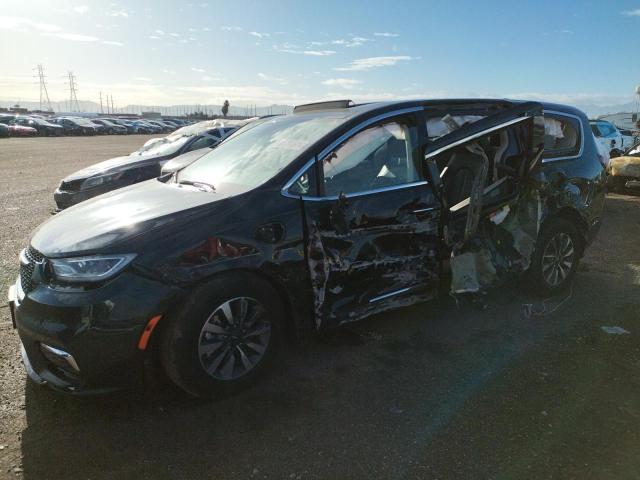 CHRYSLER PACIFICA H 2022 with VIN 2C4RC1S71NR147861 - Photo from auction