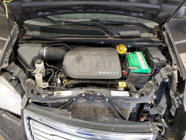 Photo 12 from auction – 2015 CHRYSLER TOWN & COU with VIN 2C4RC1BG3FR716565