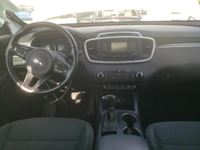 Photo 8 from auction – 2016 KIA SORENTO LX with VIN 5XYPG4A59GG033109