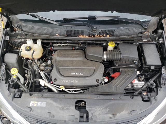 Photo 12 from auction – 2017 CHRYSLER PACIFICA T with VIN 2C4RC1EGXHR811106