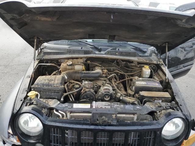 Photo 11 from auction – 2005 JEEP LIBERTY SP with VIN 1J4GL48K85W636893