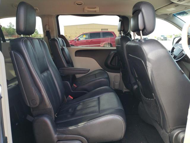 Photo 11 from auction – 2013 CHRYSLER TOWN & COU with VIN 2C4RC1BG1DR705335