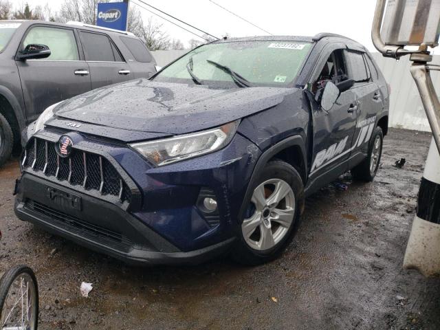 TOYOTA RAV4 XLE 2019 with VIN JTMP1RFV5KD003006 - Photo from auction