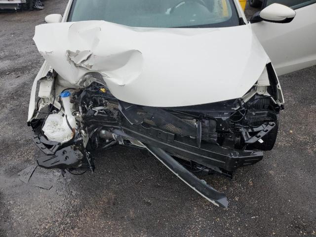 Photo 11 from auction – 2015 KIA FORTE LX with VIN KNAFK4A66F5258952