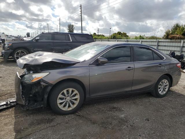 TOYOTA CAMRY LE 2017 with VIN 4T1BF1FK8HU669736 - Photo from auction