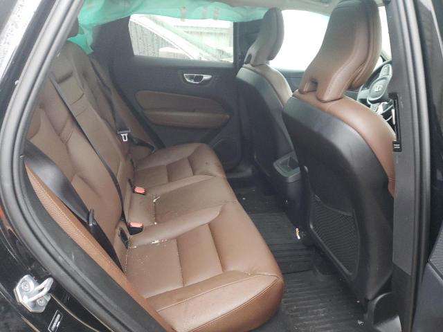 Photo 10 from auction – 2019 VOLVO XC60 T5 with VIN LYV102RK2KB220394