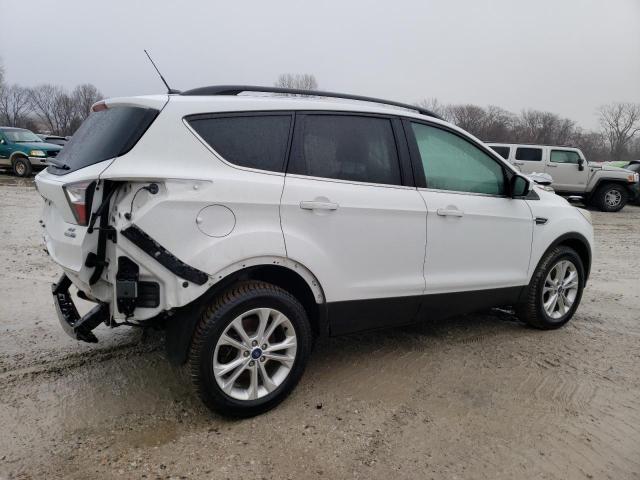 Photo 3 from auction – 2017 FORD ESCAPE SE with VIN 1FMCU9GD7HUB51349