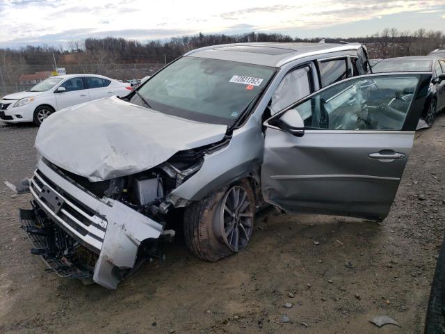 TOYOTA HIGHLANDER 2019 with VIN 5TDJZRFH4KS712815 - Photo from auction