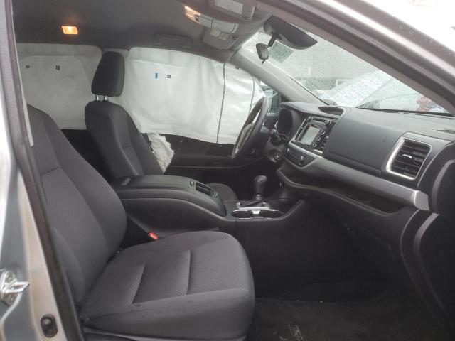 Photo 7 from auction – 2018 TOYOTA HIGHLANDER with VIN 5TDZARFH3JS041162