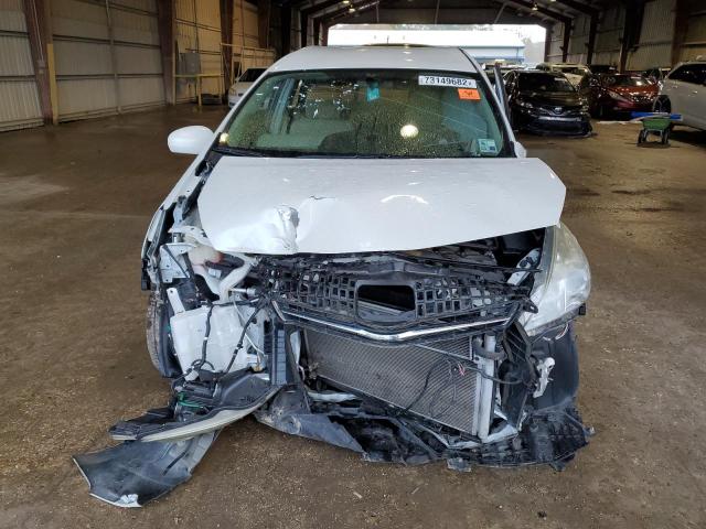 Photo 5 from auction – 2014 TOYOTA PRIUS V with VIN JTDZN3EU4E3322488