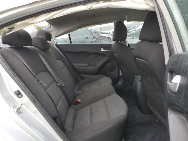 Photo 10 from auction – 2017 KIA FORTE LX with VIN 3KPFK4A77HE066443