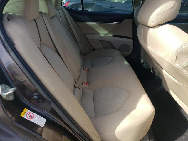 Photo 10 from auction – 2018 TOYOTA CAMRY L with VIN 4T1B11HK2JU650374