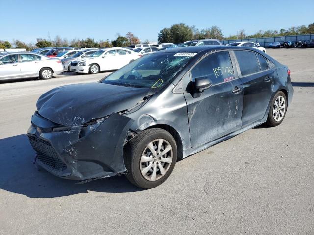 TOYOTA COROLLA LE 2020 with VIN 5YFEPRAE2LP035942 - Photo from auction