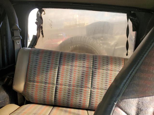 Photo 10 from auction – 2000 JEEP WRANGLER / with VIN 1J4FA49S5YP753880