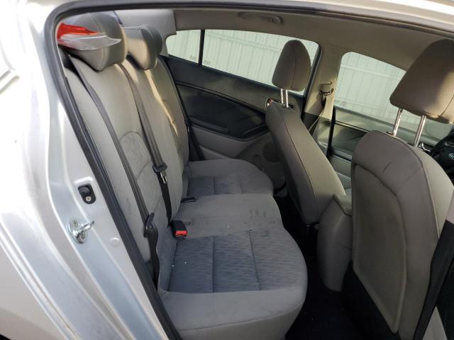 Photo 10 from auction – 2016 KIA FORTE with VIN KNAFK4A6XG5527391
