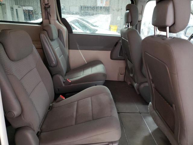 Photo 11 from auction – 2010 CHRYSLER TOWN & COU with VIN 2A4RR4DE1AR315238