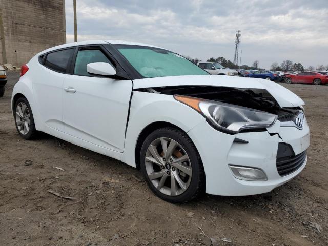 Photo 4 from auction – 2017 HYUNDAI VELOSTER with VIN KMHTC6AD9HU310818
