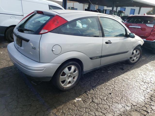 Photo 3 from auction – 2000 FORD FOCUS ZX3 with VIN 3FAFP3130YR220515