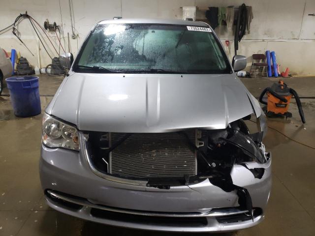 Photo 5 from auction – 2014 CHRYSLER TOWN & COU with VIN 2C4RC1BG1ER126539