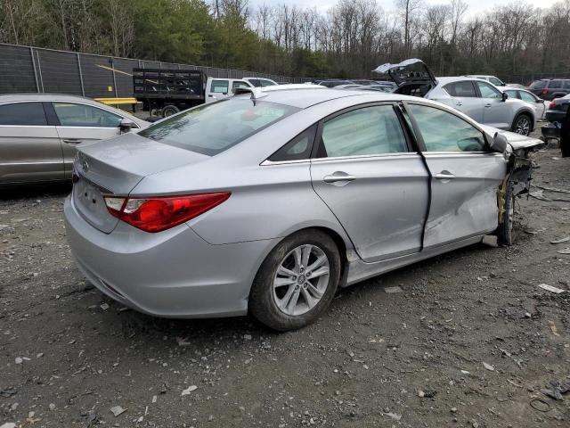 Photo 3 from auction – 2011 HYUNDAI SONATA GLS with VIN 5NPEB4AC7BH069516