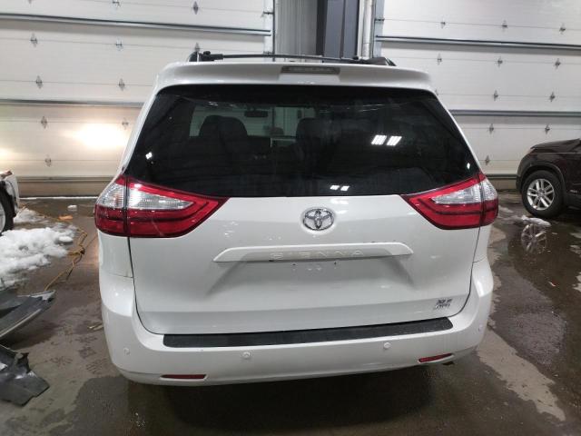 Photo 6 from auction – 2016 TOYOTA SIENNA XLE with VIN 5TDDK3DC4GS130291