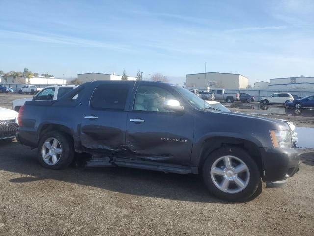Photo 4 from auction – 2010 CHEVROLET AVALANCHE with VIN 3GNVKFE02AG267723
