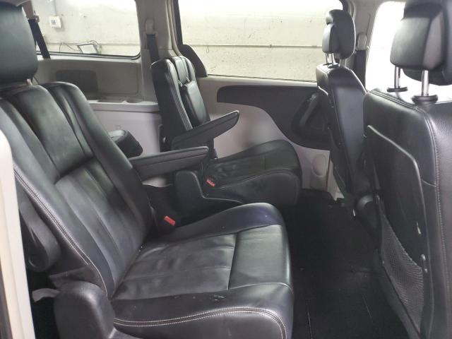 Photo 11 from auction – 2013 CHRYSLER TOWN & COU with VIN 2C4RC1BG0DR583907