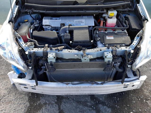 Photo 11 from auction – 2013 TOYOTA PRIUS V with VIN JTDZN3EU5D3229851