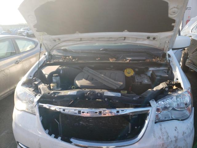 Photo 12 from auction – 2016 CHRYSLER TOWN & COU with VIN 2C4RC1BG7GR105150