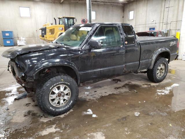 GMC SONOMA 2002 with VIN 1GTCT19W428215662 - Photo from auction