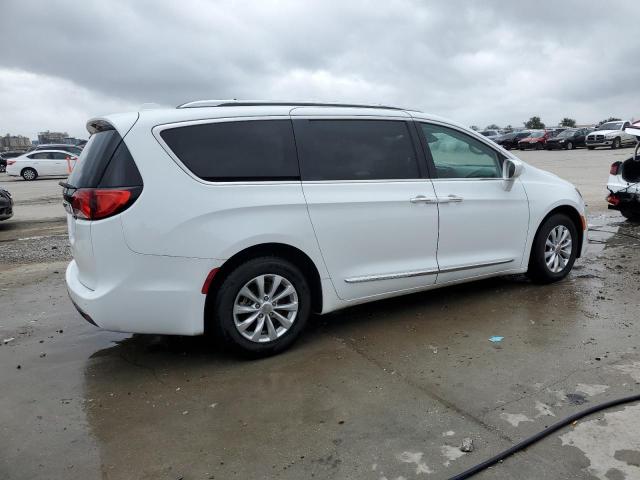 Photo 3 from auction – 2018 CHRYSLER PACIFICA T with VIN 2C4RC1BG6JR210673
