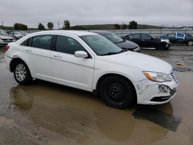 Photo 4 from auction – 2014 CHRYSLER 200 LX with VIN 1C3CCBAB2EN168155