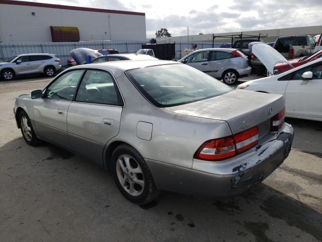 Photo 2 from auction – 2001 LEXUS ES 300 with VIN JT8BF28G015111610