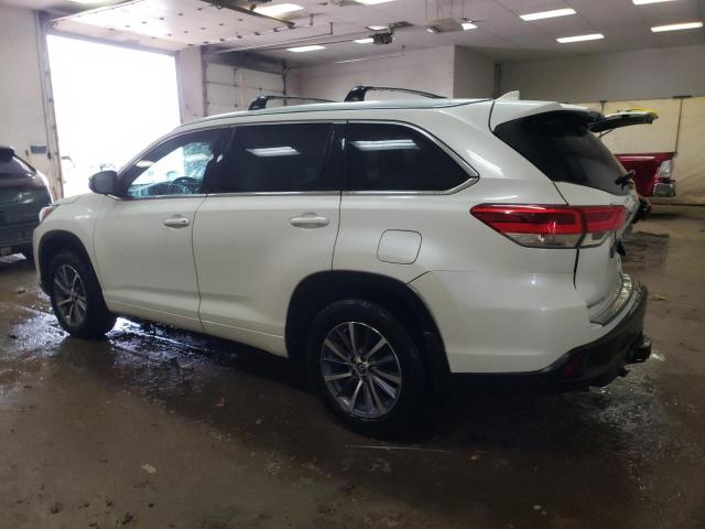 Photo 2 from auction – 2018 TOYOTA HIGHLANDER with VIN 5TDJZRFH6JS896346