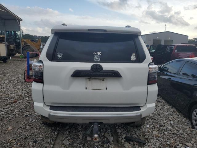 Photo 6 from auction – 2014 TOYOTA 4RUNNER SR with VIN JTEBU5JR8E5153786