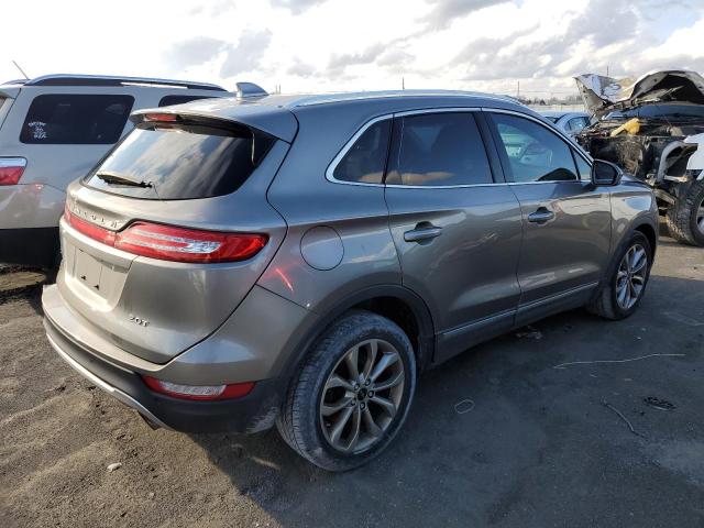 Photo 3 from auction – 2017 LINCOLN MKC SELECT with VIN 5LMCJ2C96HUL21991