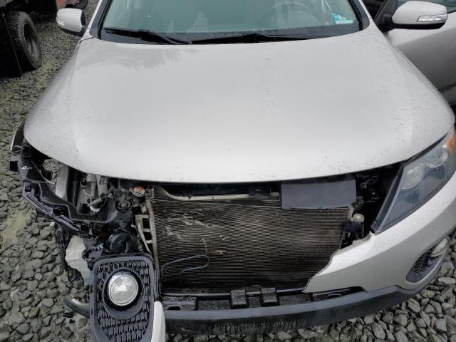 Photo 12 from auction – 2013 KIA SORENTO LX with VIN 5XYKT3A64DG381002