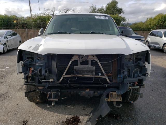Photo 5 from auction – 2004 CHEVROLET SILVERADO with VIN 2GCEC13T641413642