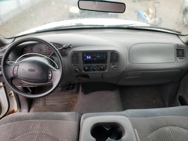 Photo 8 from auction – 2000 FORD F150 with VIN 1FTRX18L3YNB52067