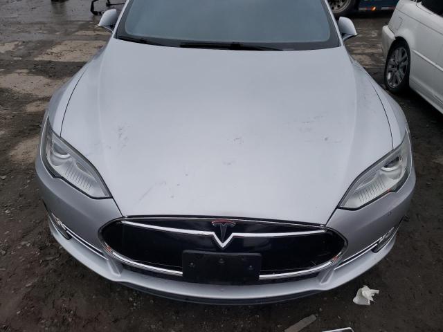 Photo 11 from auction – 2014 TESLA MODEL S with VIN 5YJSA1S10EFP48029