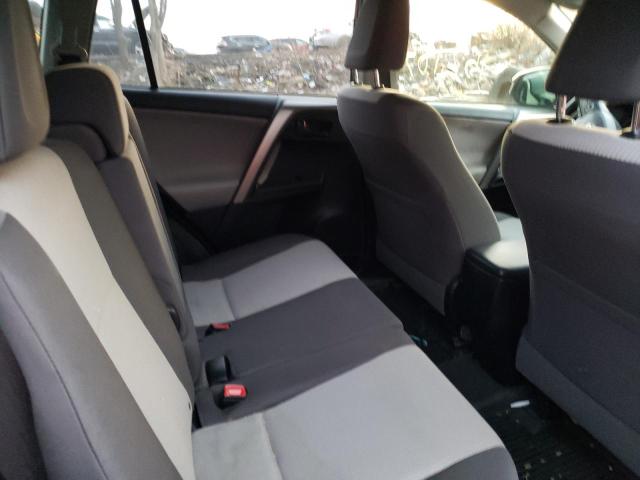 Photo 10 from auction – 2015 TOYOTA RAV4 LE with VIN JTMBFREV4FD174638
