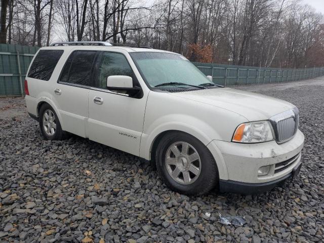 Photo 4 from auction – 2005 LINCOLN NAVIGATOR with VIN 5LMFU285X5LJ04178